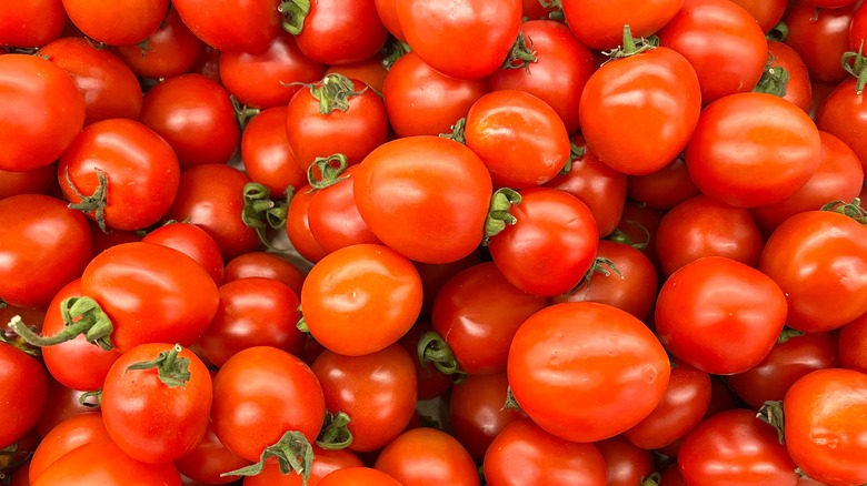 Pile of tomatoes