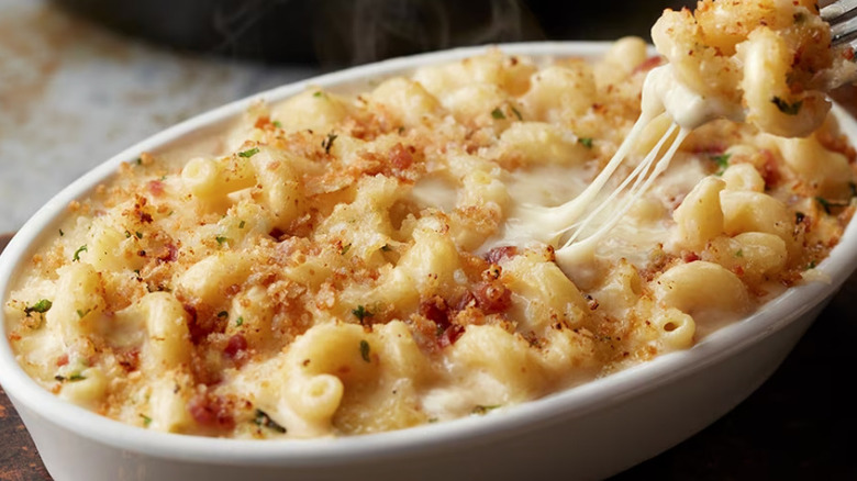 Longhorn mac and cheese