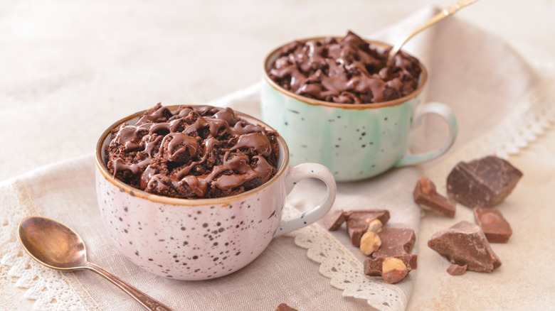 Hazelnut chocolate mug cakes