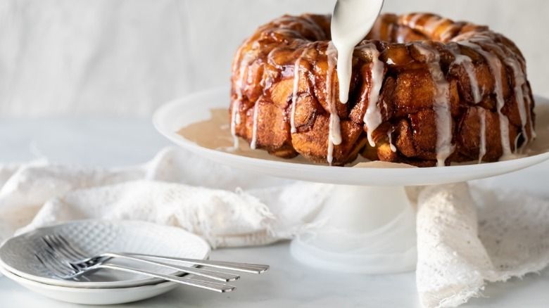 Cinnamon monkey bread