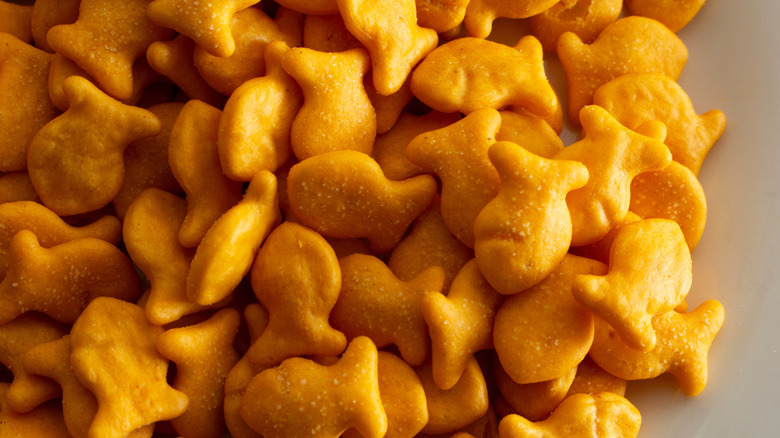 Cheddar Goldfish crackers in a bowl