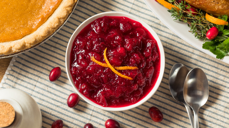 cranberry sauce on Thanksgiving table 