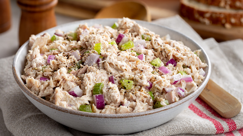 Tuna salad with celery and onions 