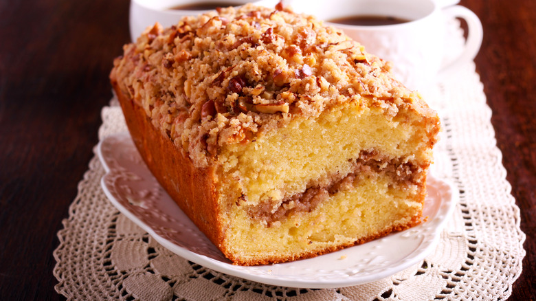 Coffee cake on white plate 