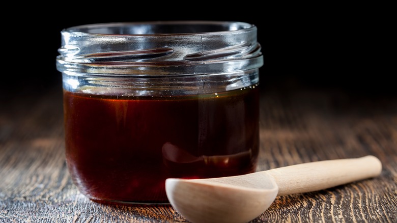 Dark buckwheat honey 