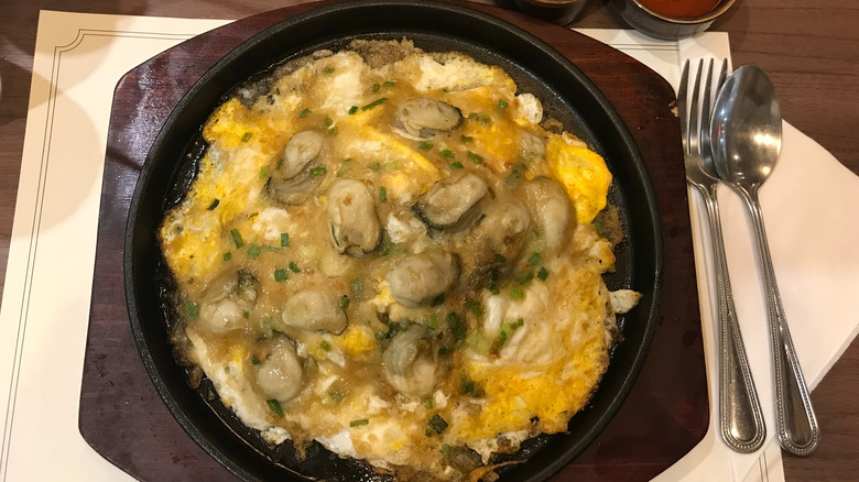 Oyster egg omelette