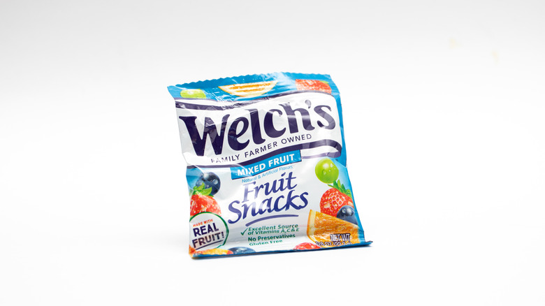 Welch's gummy fruit snacks