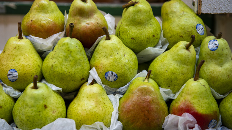 Pears for sale