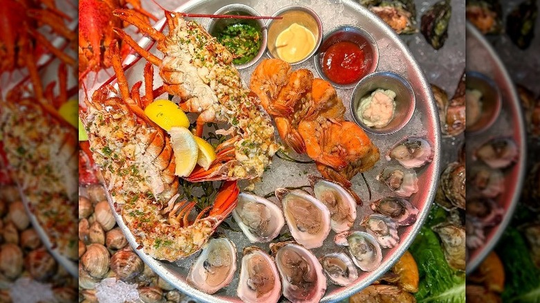 Willi's raw bar seafood feast