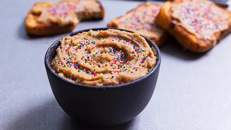 bowl of cookie butter with bread