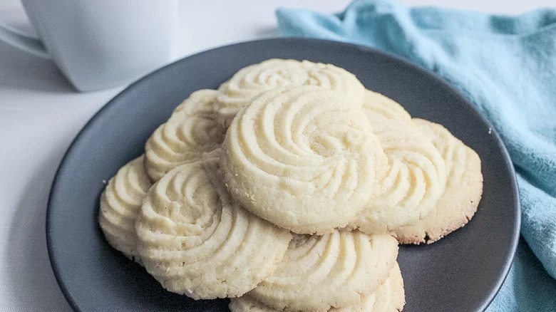 butter cookies on a blue plate 