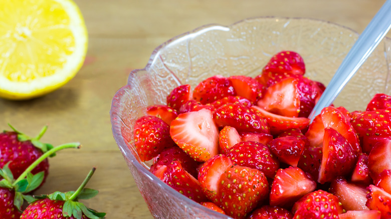 Macerating strawberries lemon juice sugar