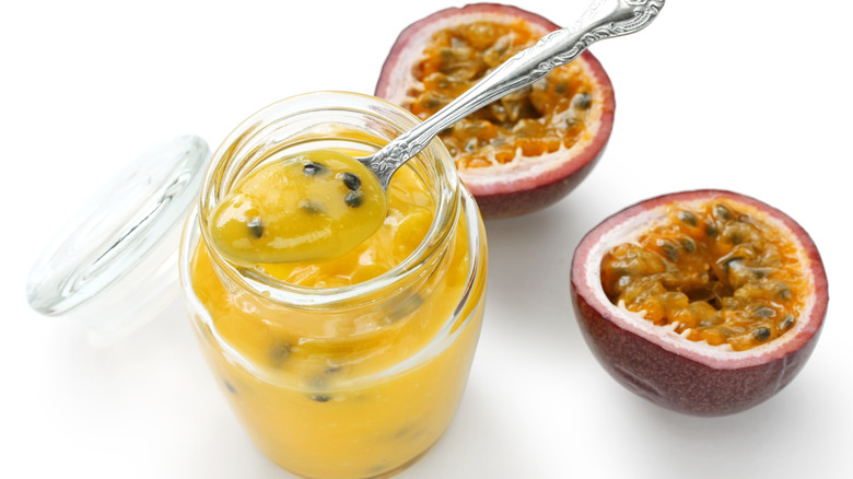 Passionfruit curd with fruit