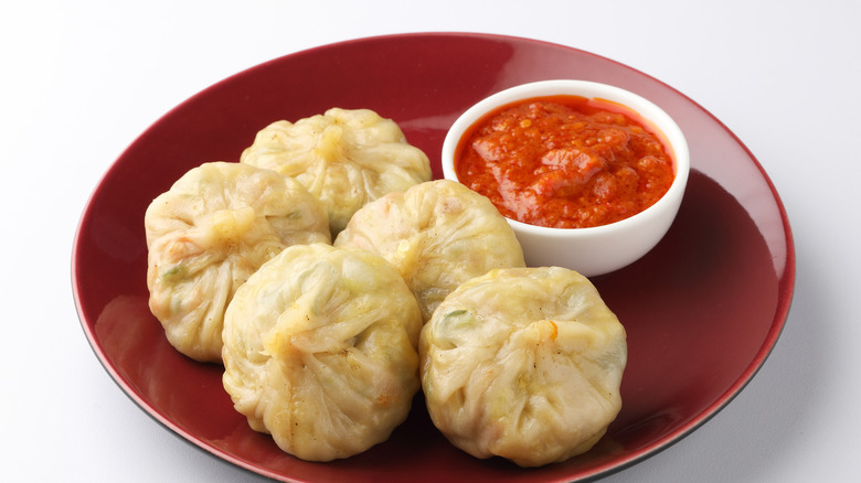 momos and achar sauce 