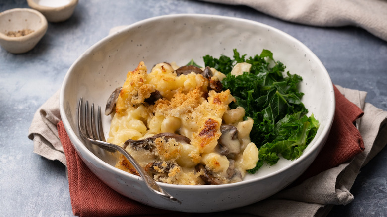 mushroom mac and cheese