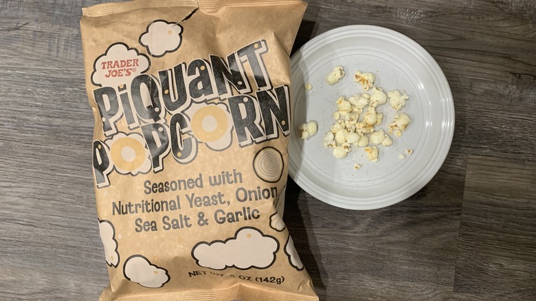 trader joe's piquant popcorn snack