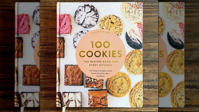 100 Cookies baking book