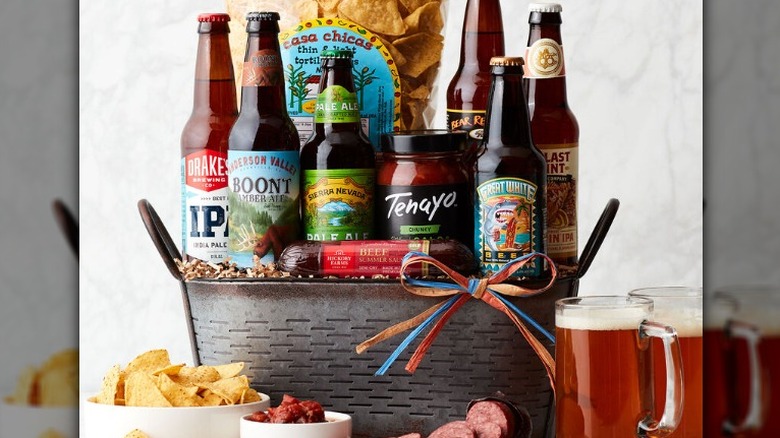 Hickory Farms California Craft Beer Gift Basket