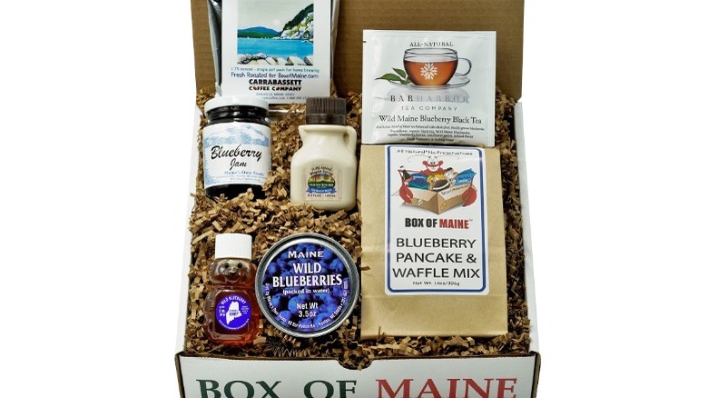 Box of Maine 7-item Maine Breakfast Box