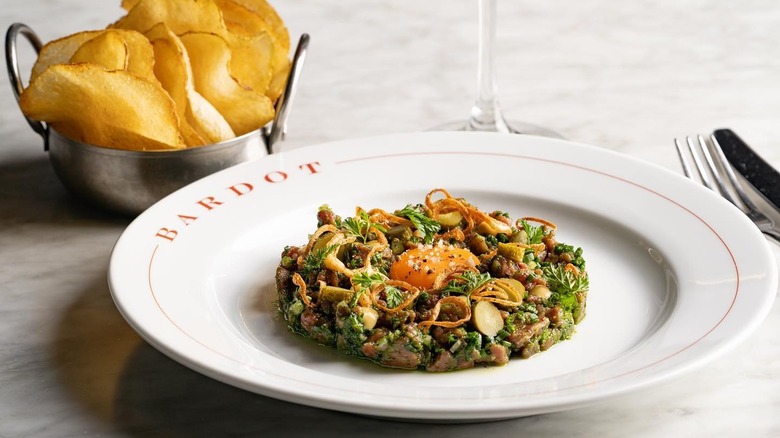 Prime steak tartare and chips