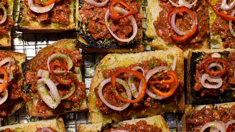 many tomato flatbreads