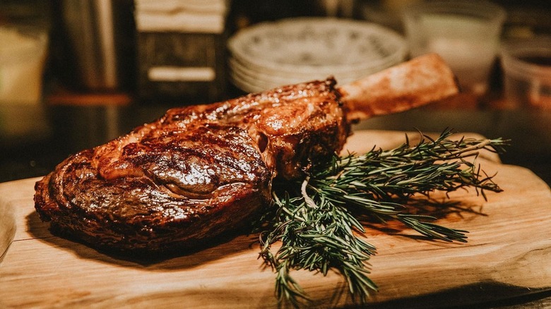 Wagyu tomahawk steak