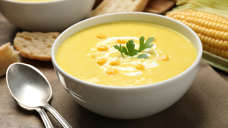 Creamy corn soup with bread