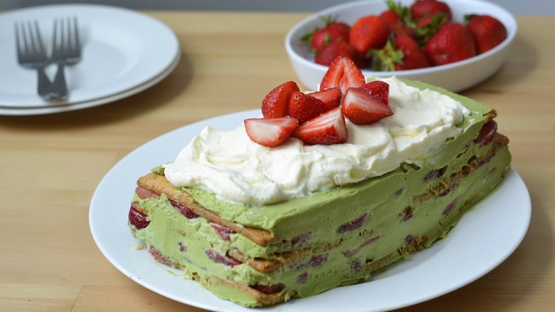 matcha strawberry icebox cake