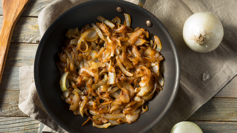 Caramelized onions in pan