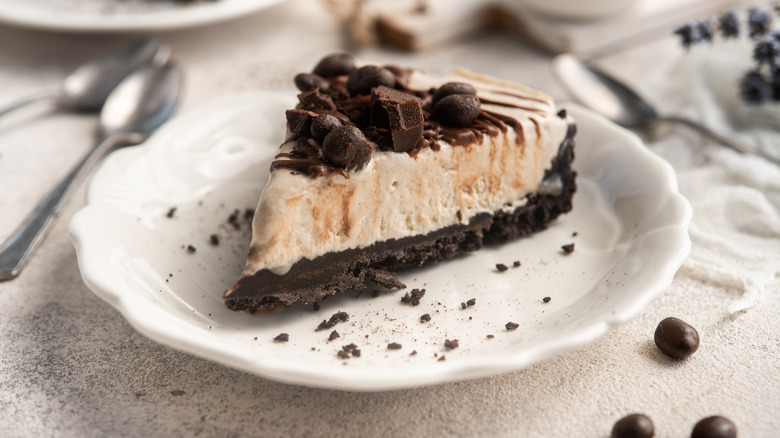 Coffee mud pie slice