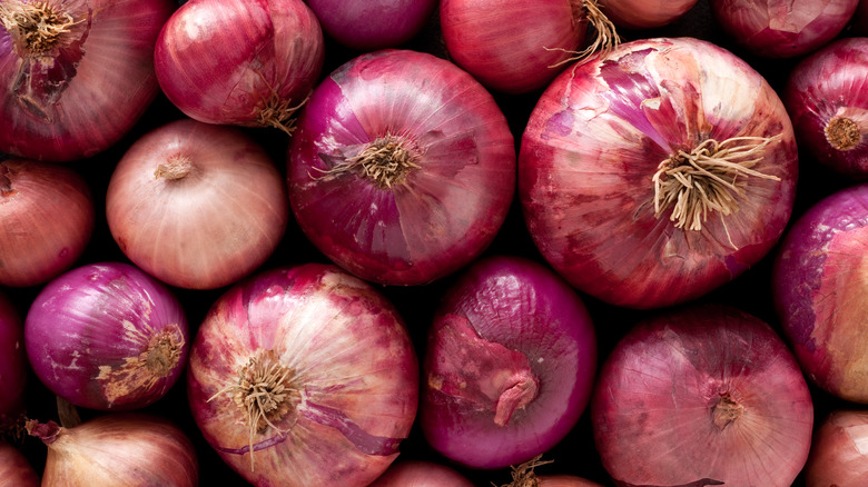 Pile of red onions