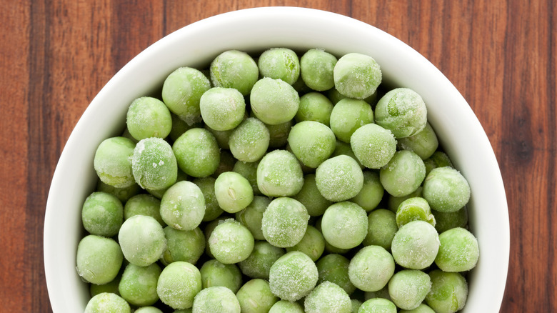 Frozen peas in a dish