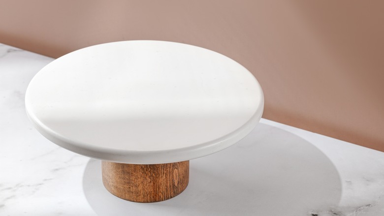 White cake stand