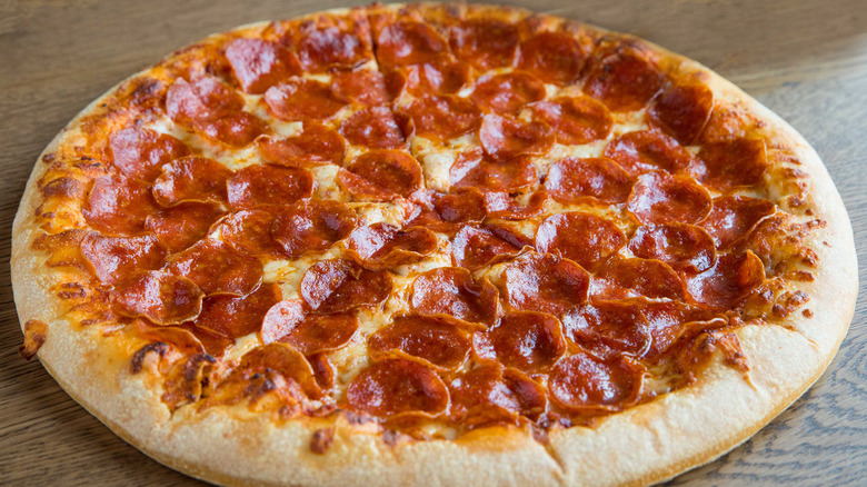 sliced pepperoni pizza