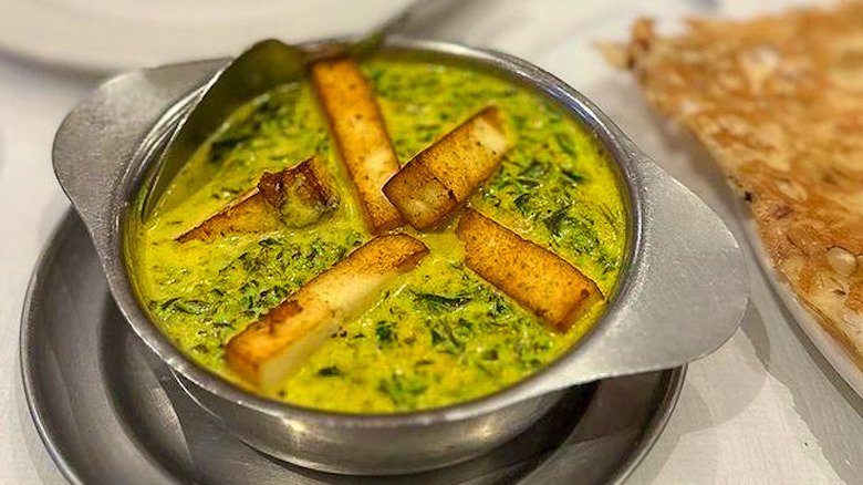 Paneer in creamy green sauce