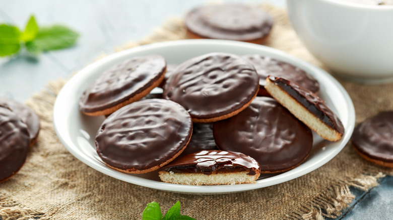 Jaffa cakes on plate