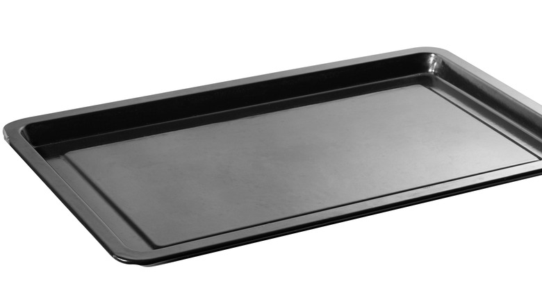 Isolated baking pan