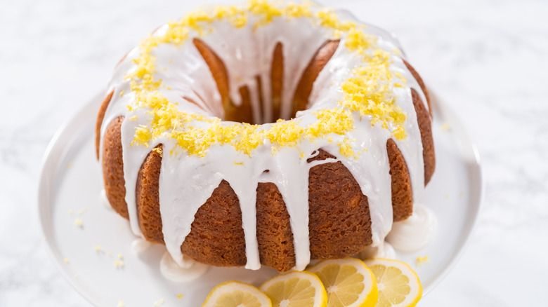 Lemon bundt cake on platter