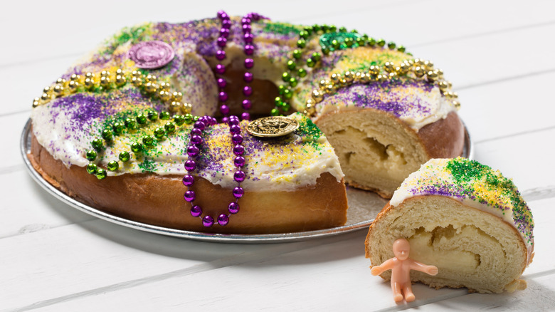 King cake with baby