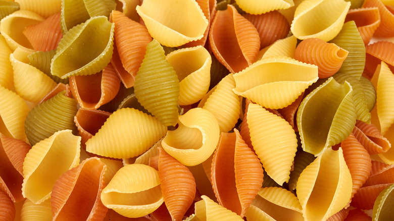 Red, yellow and green conchiglie