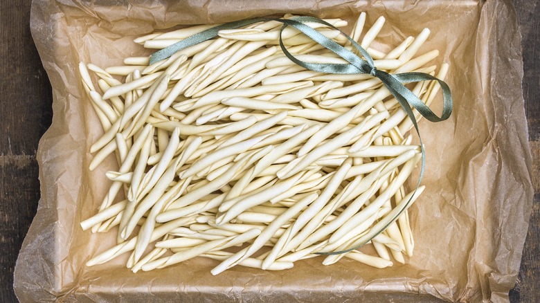 Fileja pasta in a tray