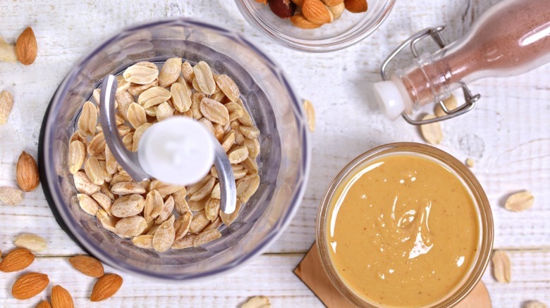 Homemade mixed nut butter