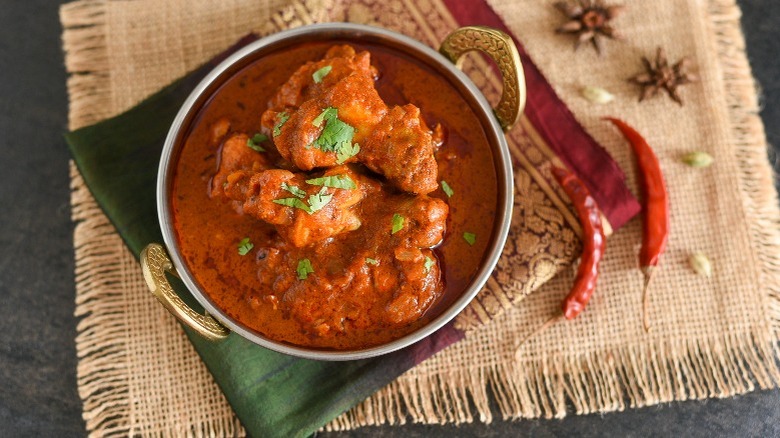 Dish of butter chicken