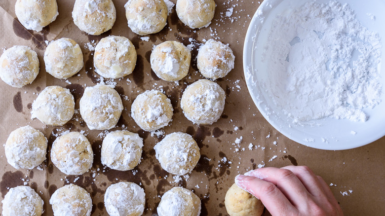 Italian wedding cookies