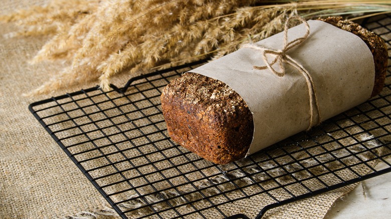 Bread cooling on wire rack