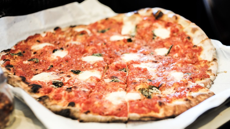 Frank Pepe's margherita pizza