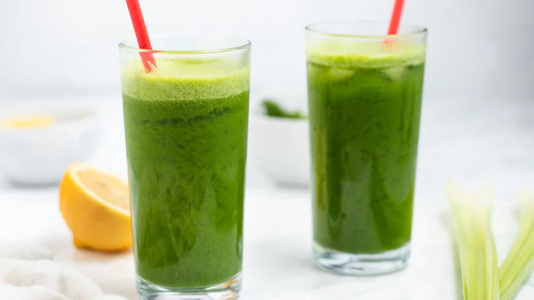 Crisp and Gingery Green Juice