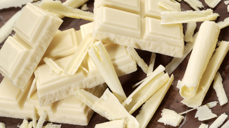 Pieces of white chocolate