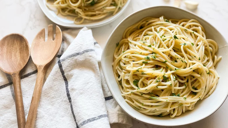 Creamy Garlic Butter Noodles