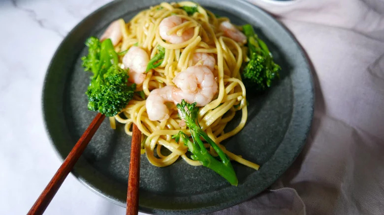 Shrimp Chow Mein